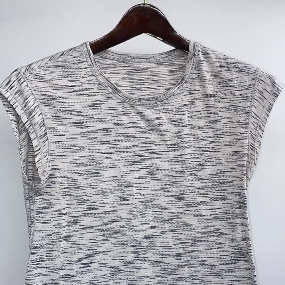 Lululemon Shirt Lost In Pace Short Sleeve Space Dye Black White Fits like a 6